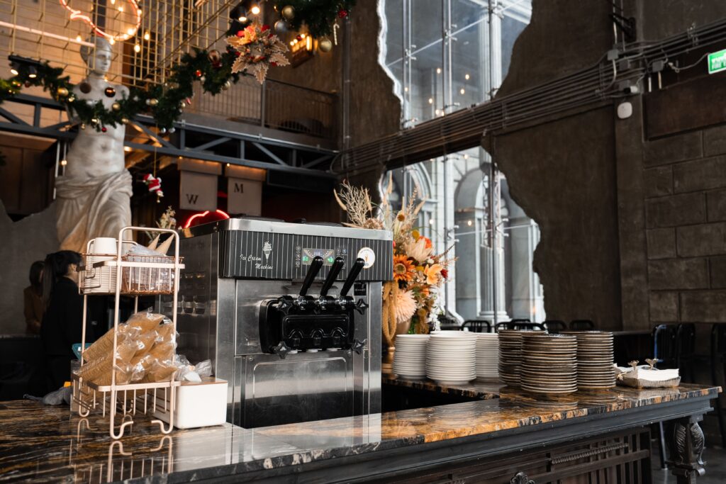 DAVIN CAFE premium event space Bangkok featuring luxury dessert and ice cream station in an elegant restaurant atmosphere, ideal for corporate events, private parties, and exclusive celebrations