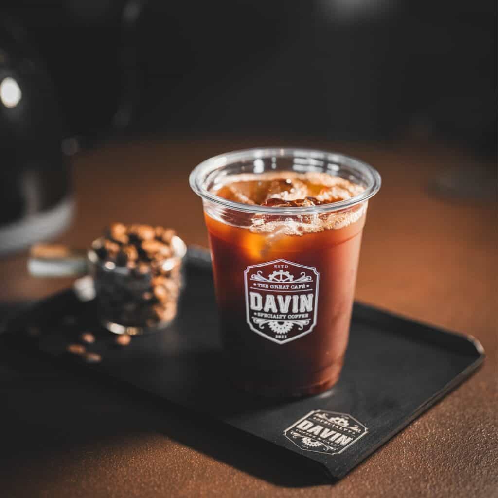 Iced Americano at DAVIN CAFE featured in a Cold Brew vs Americano comparison article, highlighting differences in brewing method, flavor profile, coffee aroma, body, strength, and overall coffee experience